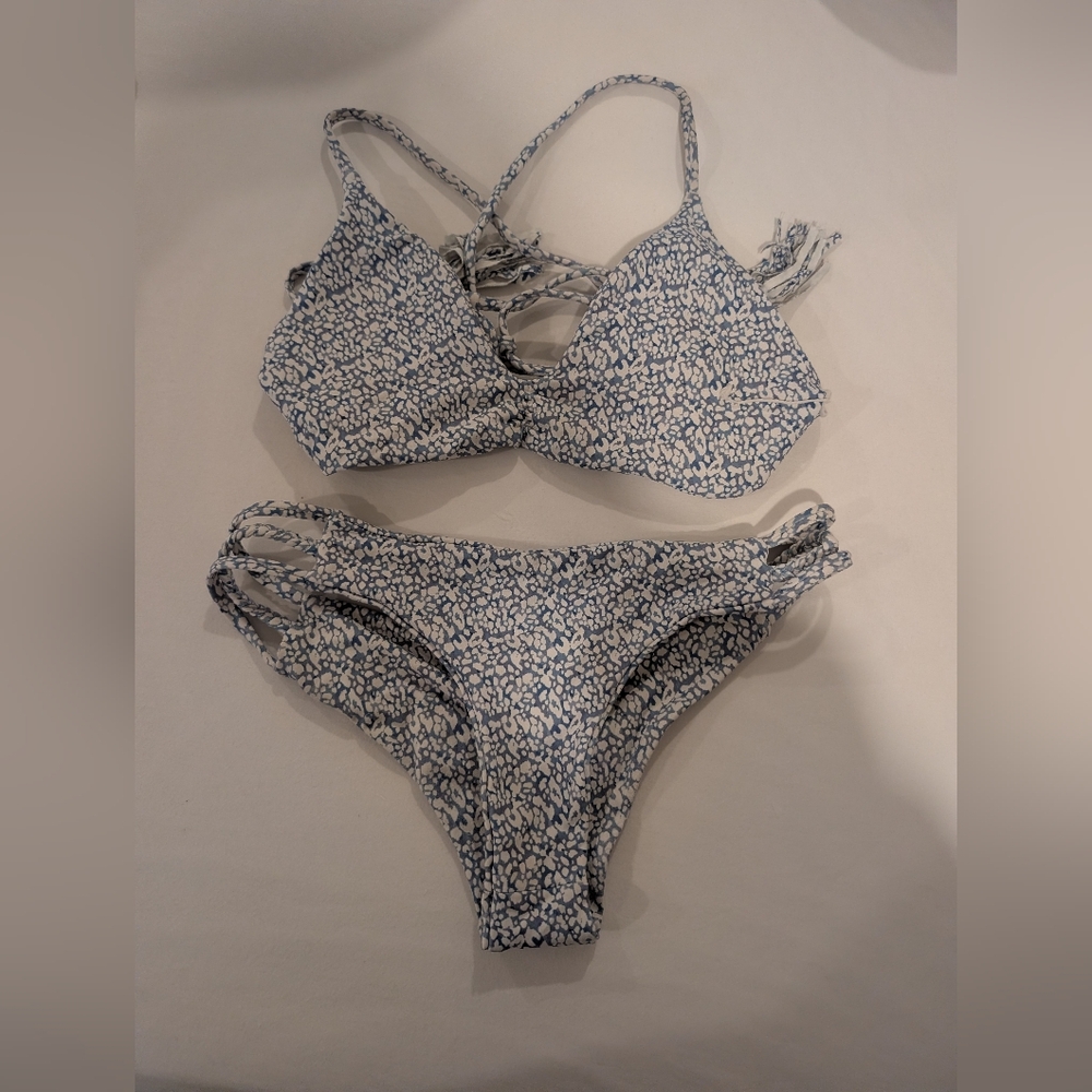 Midori Bikini Set in Pebble Pattern Size Medium